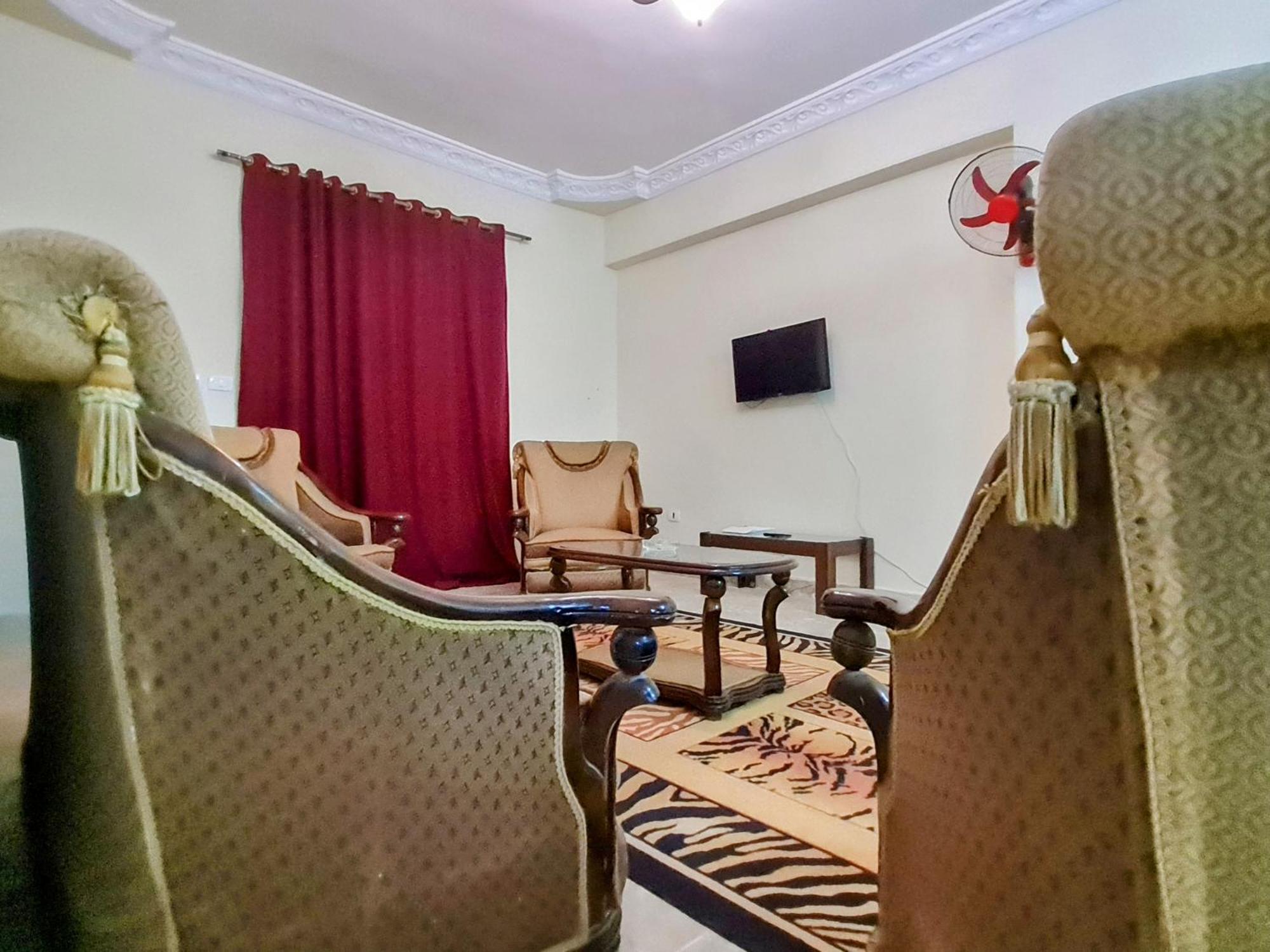 Complex Apts Near Auc And Malls Appartement Caïro
